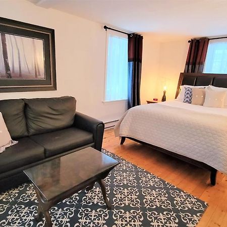 Auberge Du Vignoble Bromont Eksteriør billede