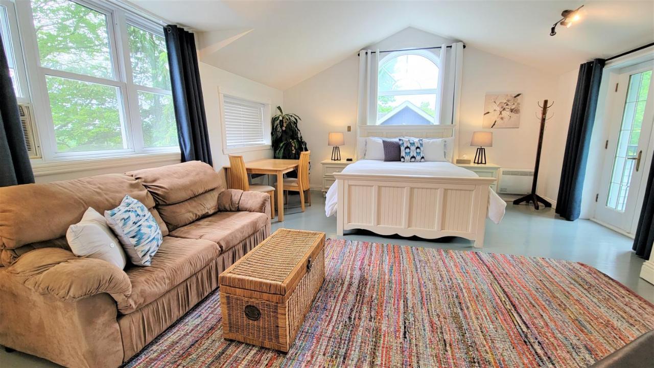 Auberge Du Vignoble Bromont Eksteriør billede