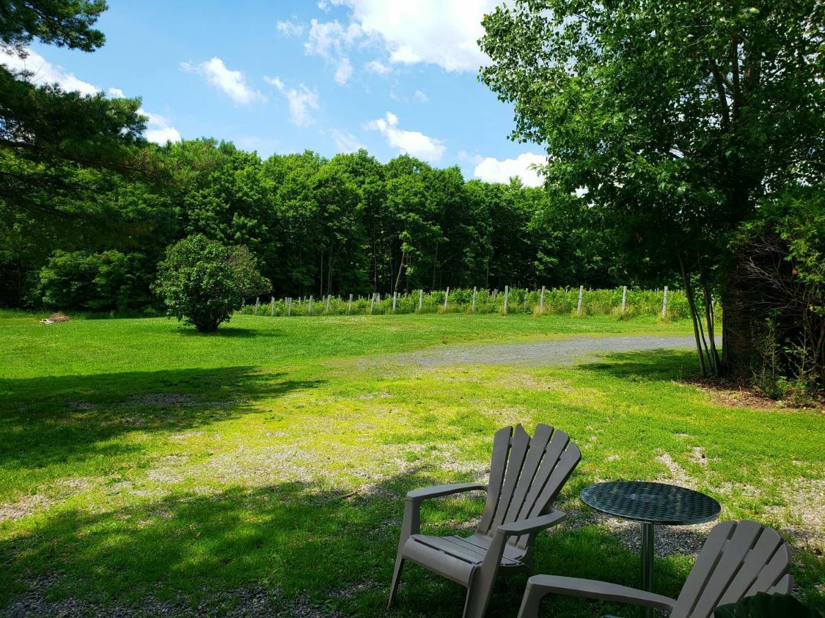 Auberge Du Vignoble Bromont Eksteriør billede
