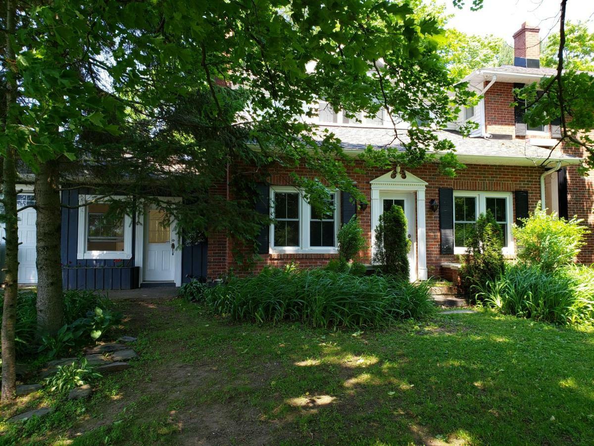 Auberge Du Vignoble Bromont Eksteriør billede